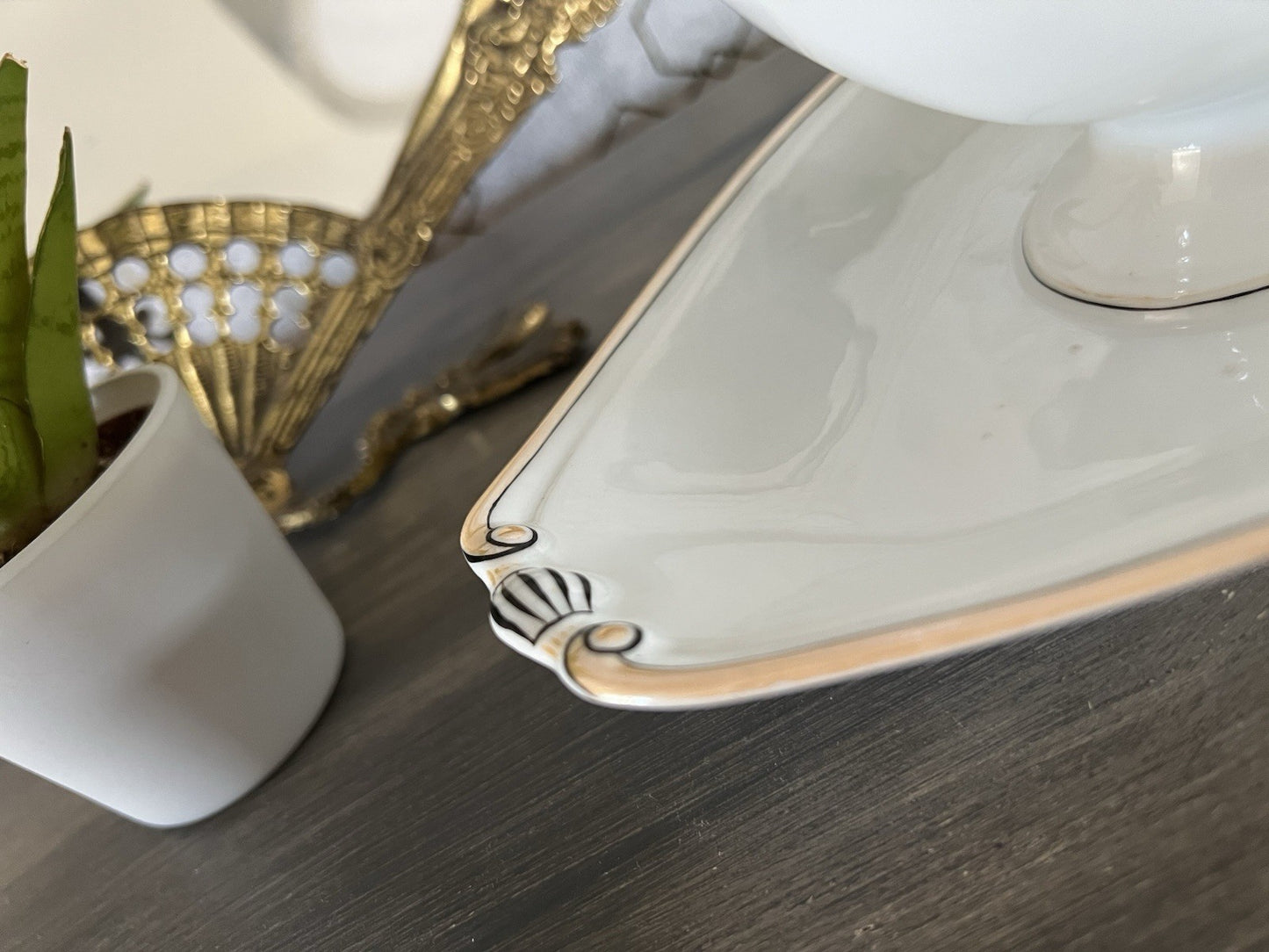 Antik Porzellan Sauciere Soßenschüssel weiß türkis goldbeige Porcelaine Paris?