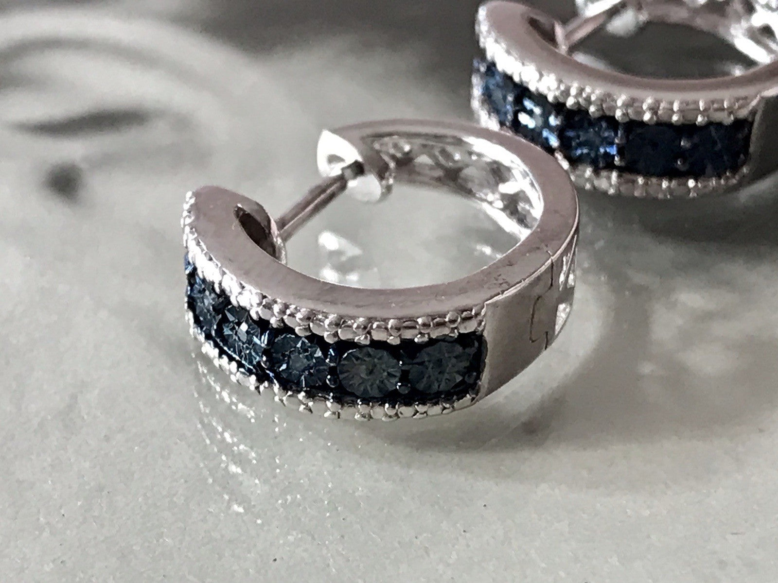 Ohrringe 925 Silber Creole Klappcreolen blaue Steine Saphire? Edel HN