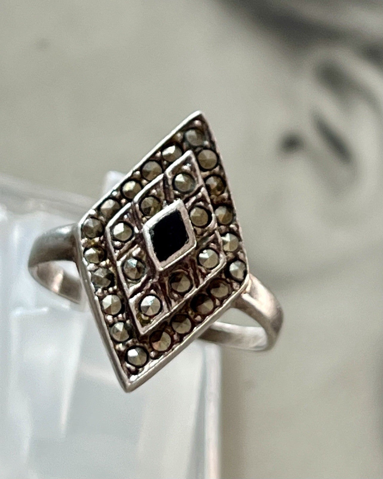 Antik Art Déco Edel Onyx Markasite DAMEN RING Silber 925 Gr.55