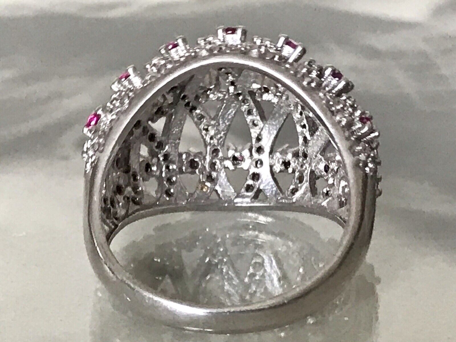 Elegant Wunderschöner DAMEN RING Silber 925 Gr.55 17,5 Rubine?