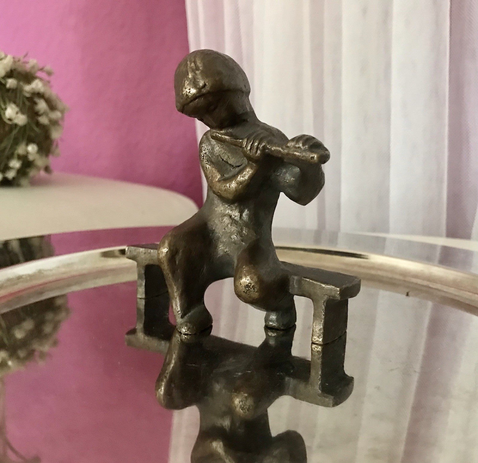 Vintage Bronze Figur Kind Junge Skulptur Fischedick Junge mit Flöte auf der Bank