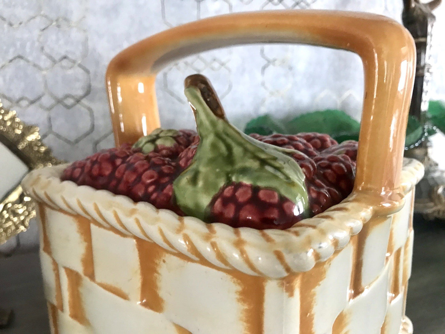 Antik Sarreguemines France Majolika Keramik  Korb Zierschale Schale Obstkorb