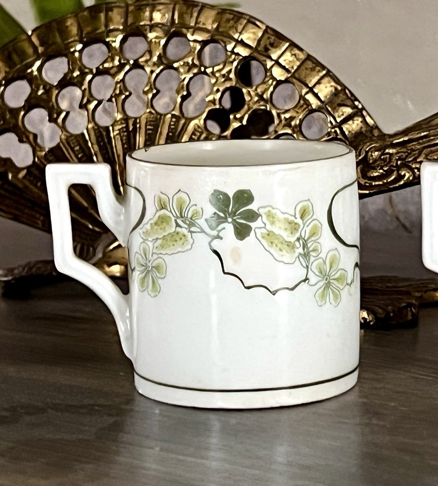Antik Jugendstil Porzellan 1 (von 2)  Mokka Tasse Bloch Dr. Widera&Co fein