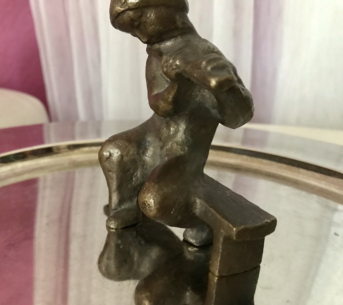 Vintage Bronze Figur Kind Junge Skulptur Fischedick Junge mit Flöte auf der Bank