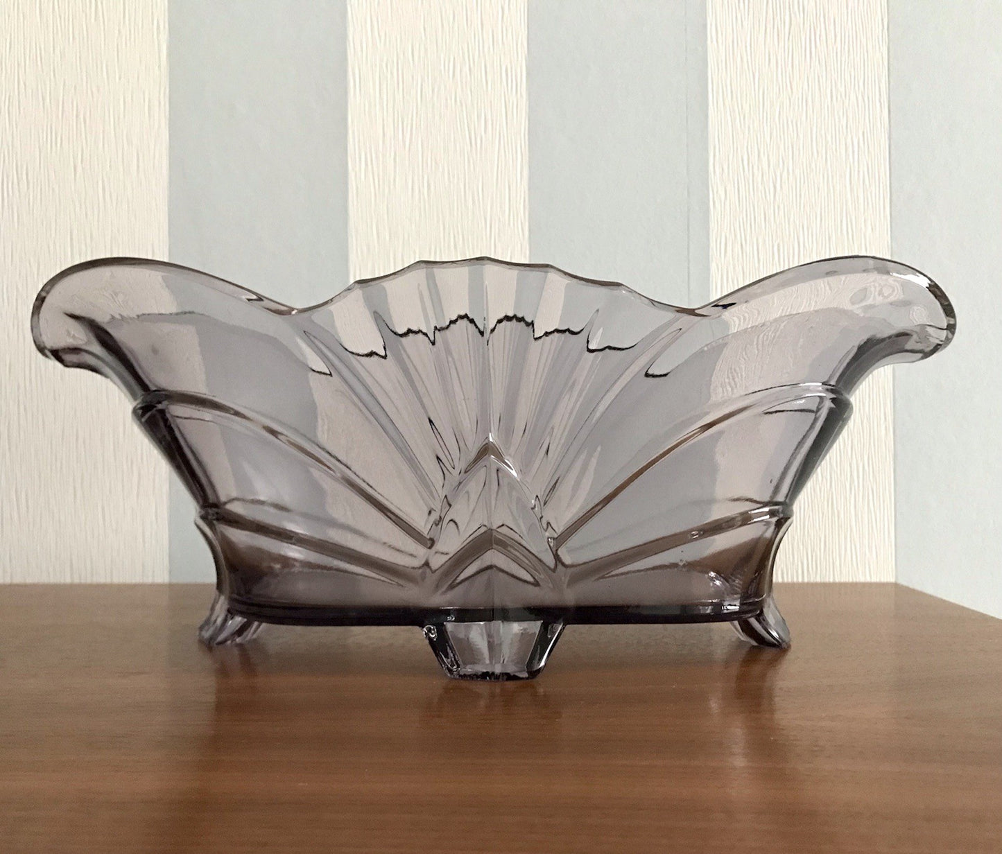 Antik Art Déco lila Pressglas Schale Glas Brockwitz Fruchtschale 1941 Jardiniere