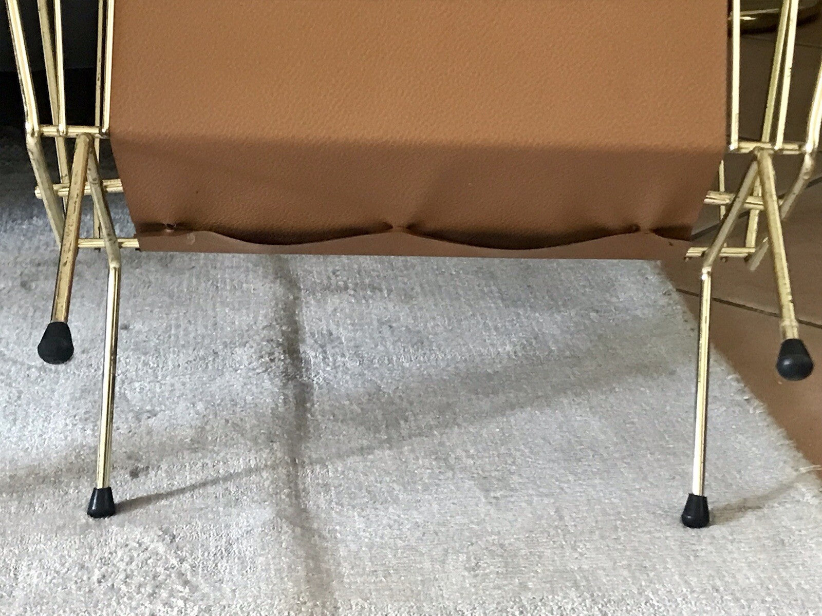 Vintage 60er Mid Century String-Ära Zeitungsständer Kultig gold braun