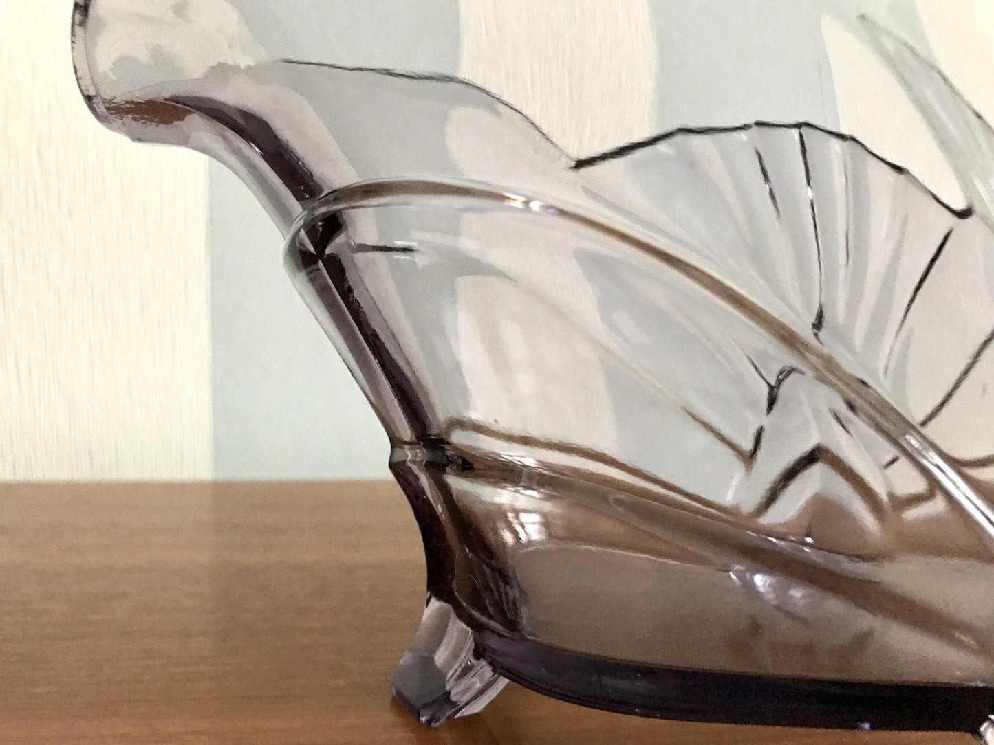 Antik Art Déco lila Pressglas Schale Glas Brockwitz Fruchtschale 1941 Jardiniere