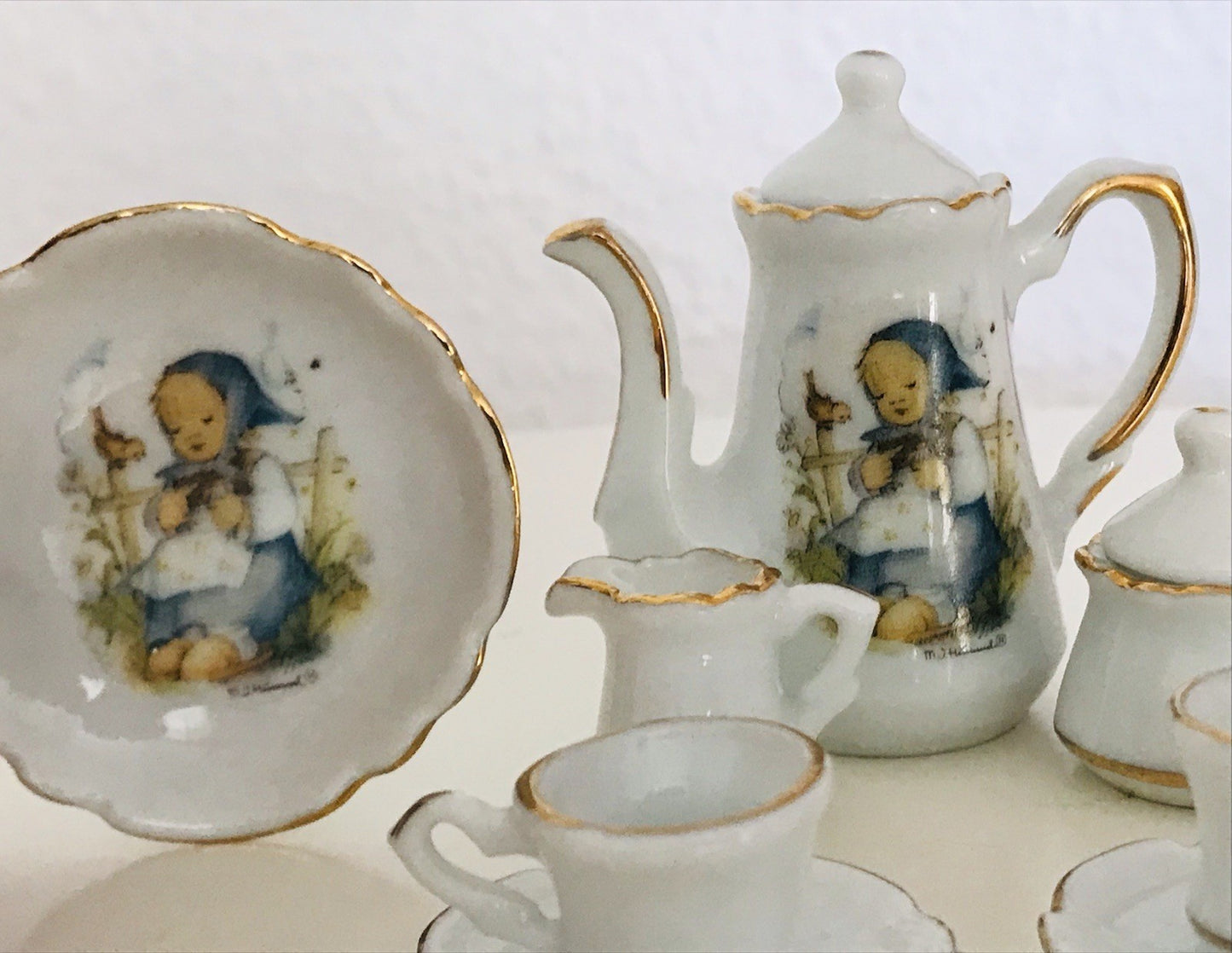 Puppenservice Porzellan Kaffeeservice Geschirr Miniatur Hummel Er liebt mich