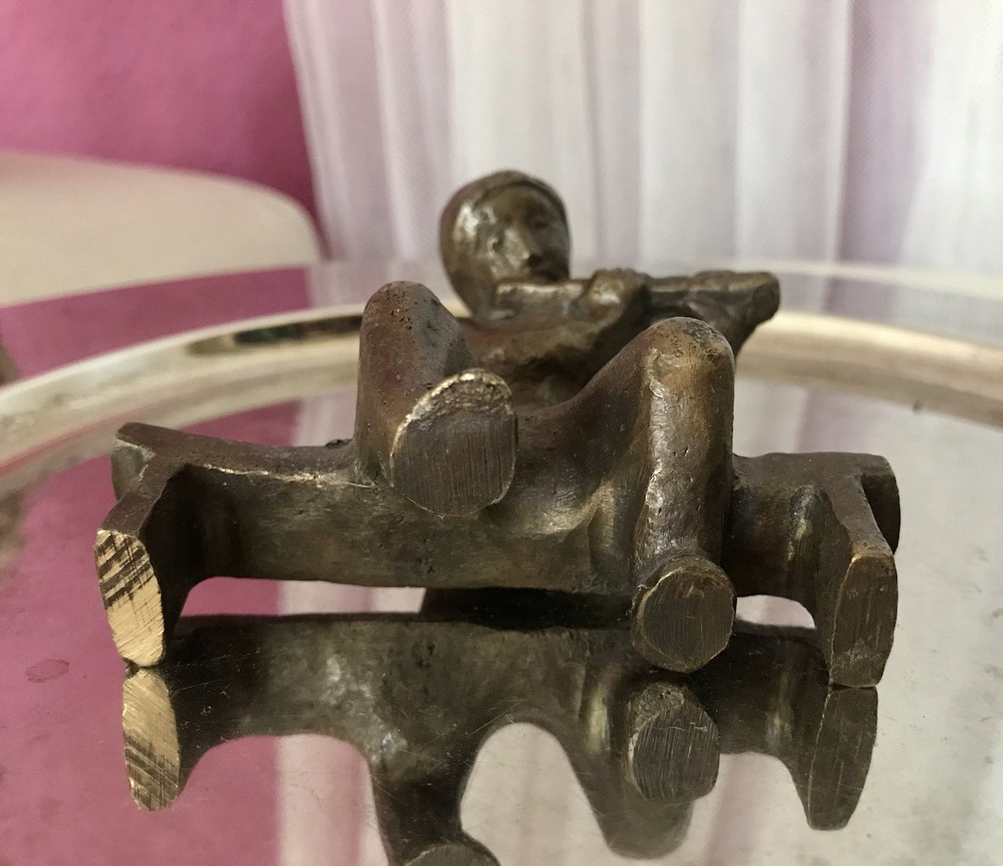 Vintage Bronze Figur Kind Junge Skulptur Fischedick Junge mit Flöte auf der Bank