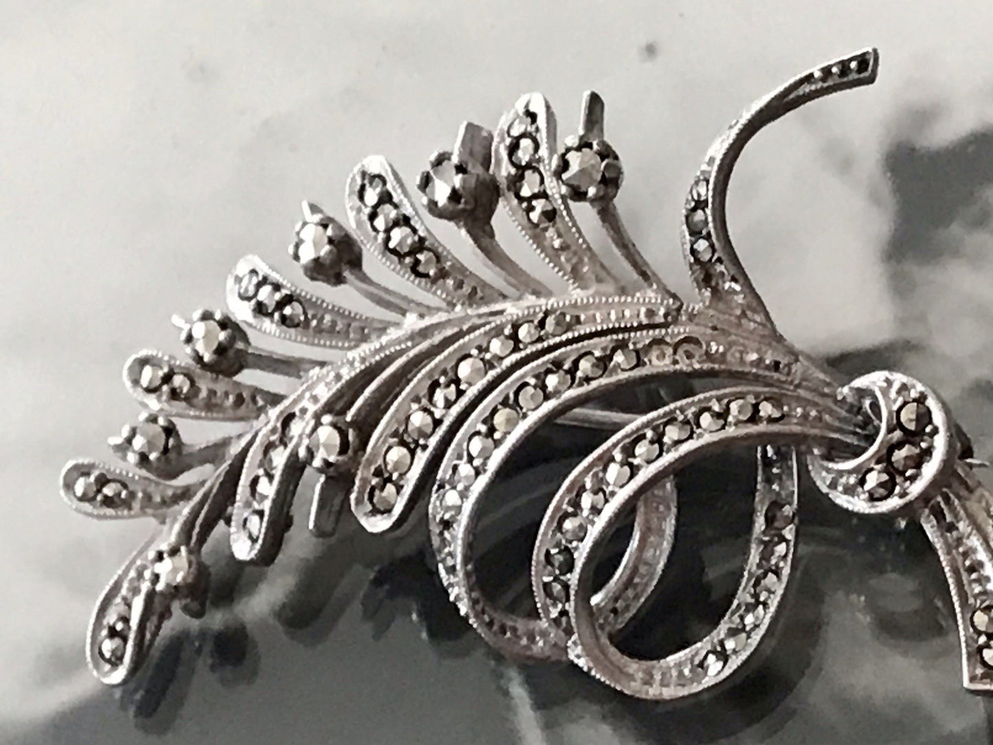 Antik Art Déco Edel prachtvoll Brosche Silber 835 Markasite