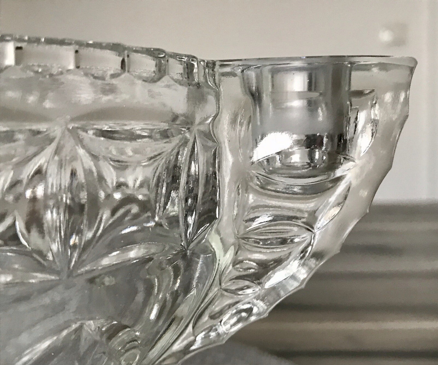 Antik Art Déco Pressglas Glas Schale Fußschale Tafelaufsatz England Jardiniere
