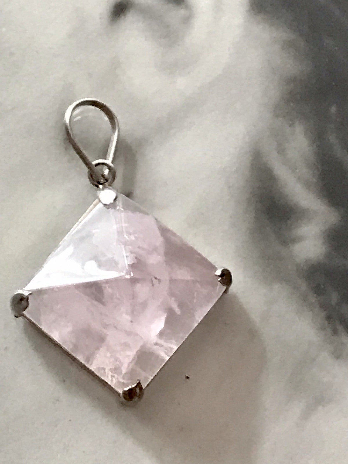 Anhänger Silber Halskette Anhänger Rosenquarz Pyramide Herzaktivierer