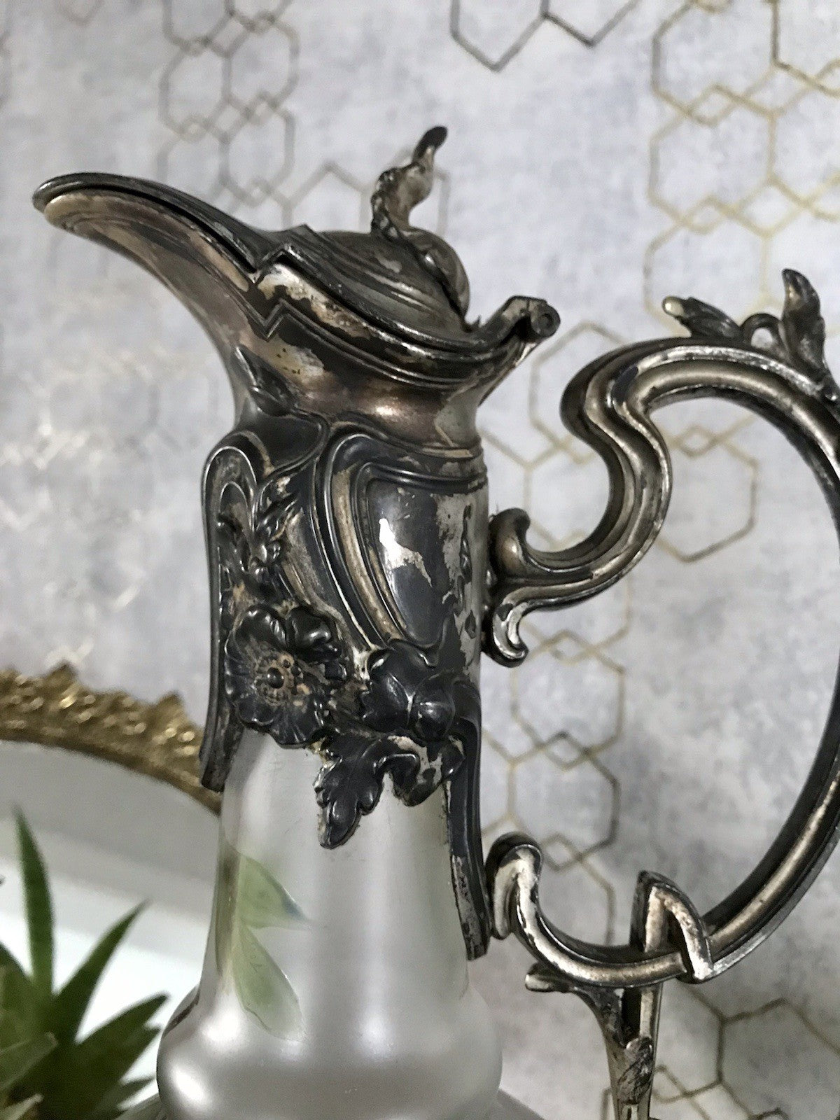 Antik Legras Karaffe Dekanter Schankkrug Glas versilbert Montur bemalt