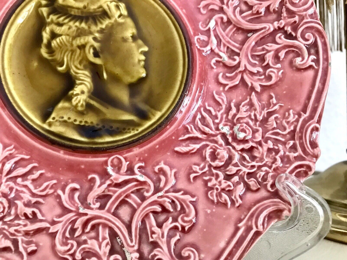 Villeroy&Boch Antik Keramik Majolika Teller Zierteller Schale Frau Torso rosa