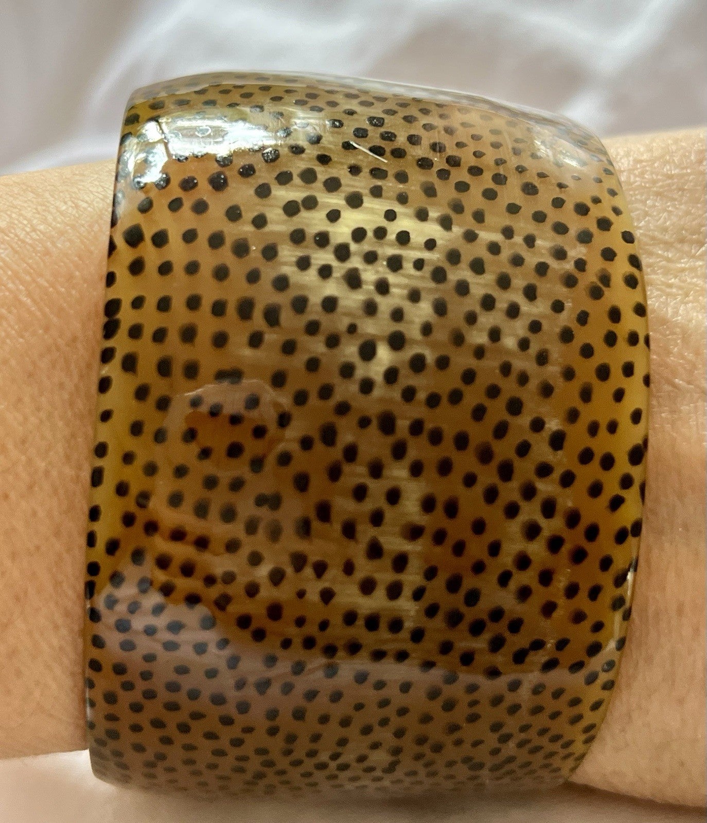 Vintage 1970er Armband Armreif Resin Afrika Büffelhorn-Optik Boho Tiermuster