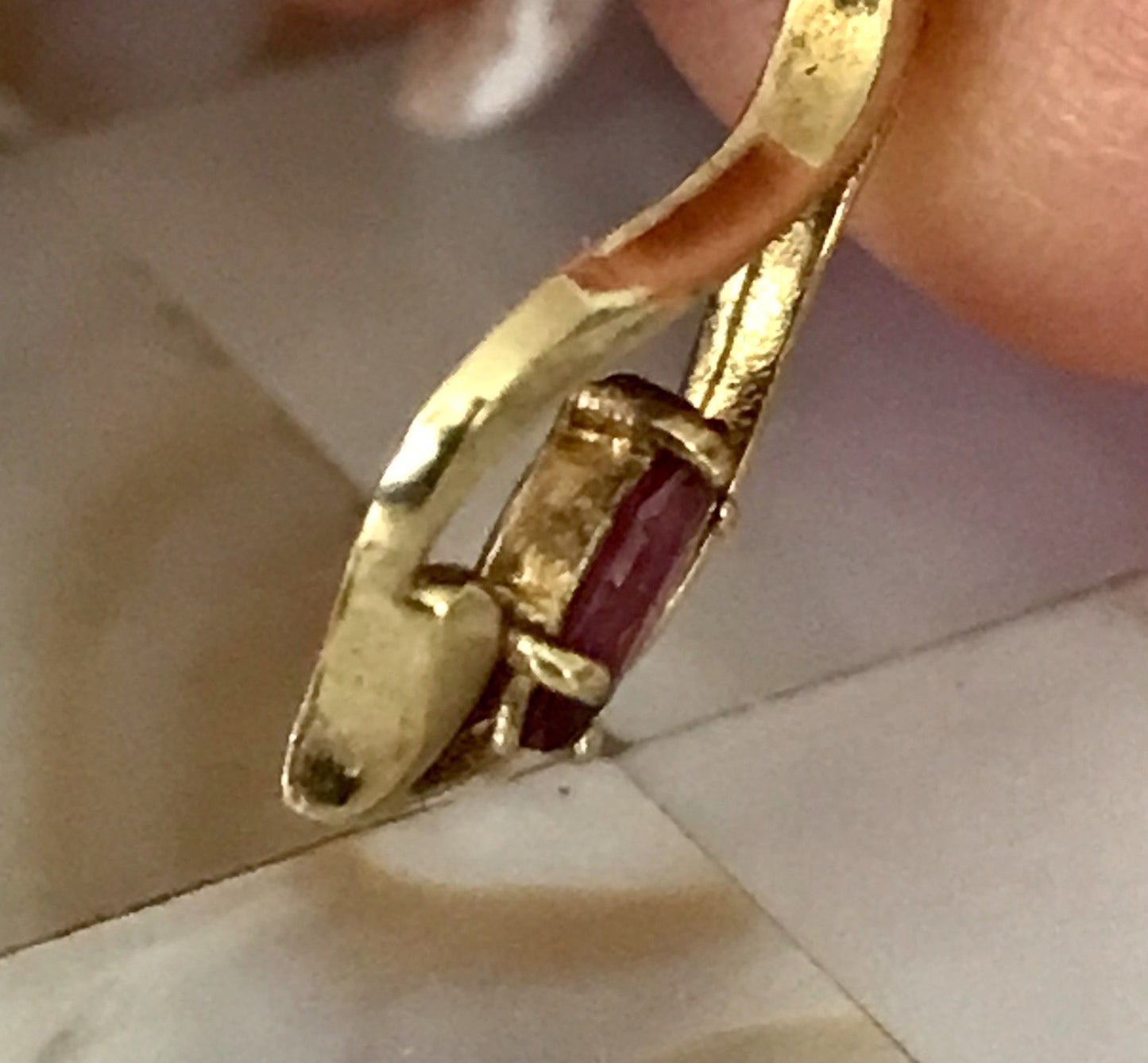 Vintage Designer kleiner Anhänger lila Stein Amethyst? Amerik. Doublè vergoldet