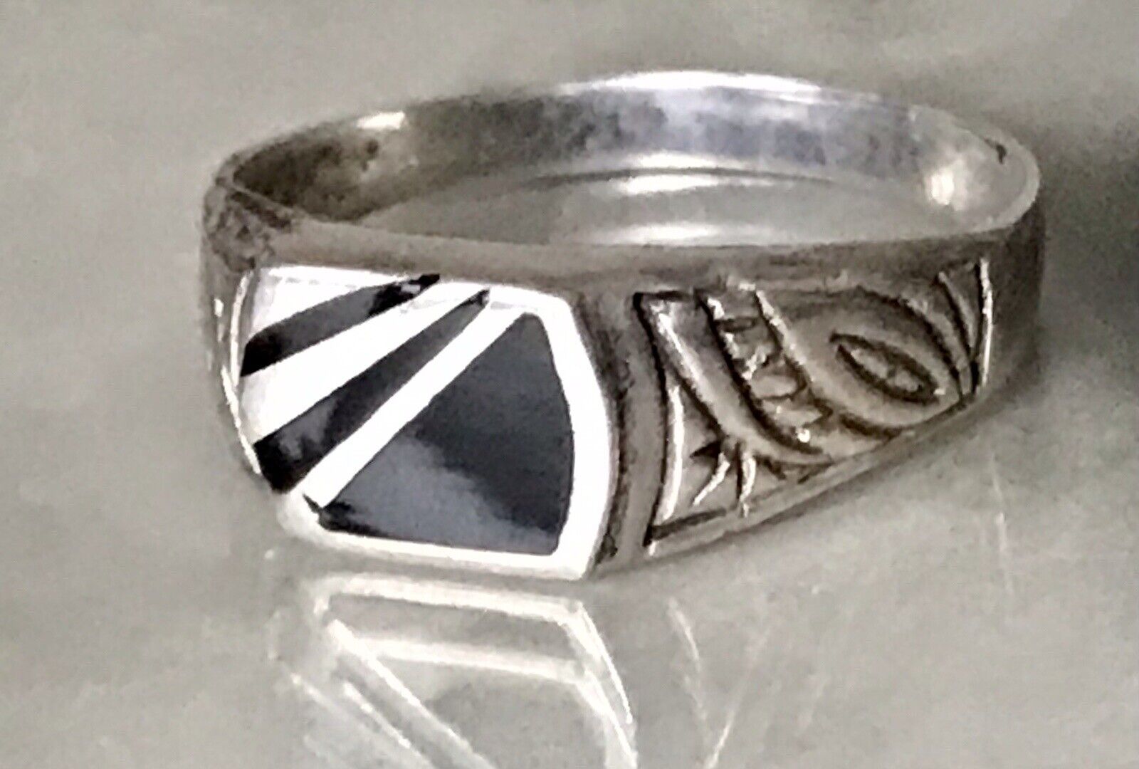 Antik? Vintage Art Déco Herren RING Siegelring schwarzer Onyx Silber Gr.66