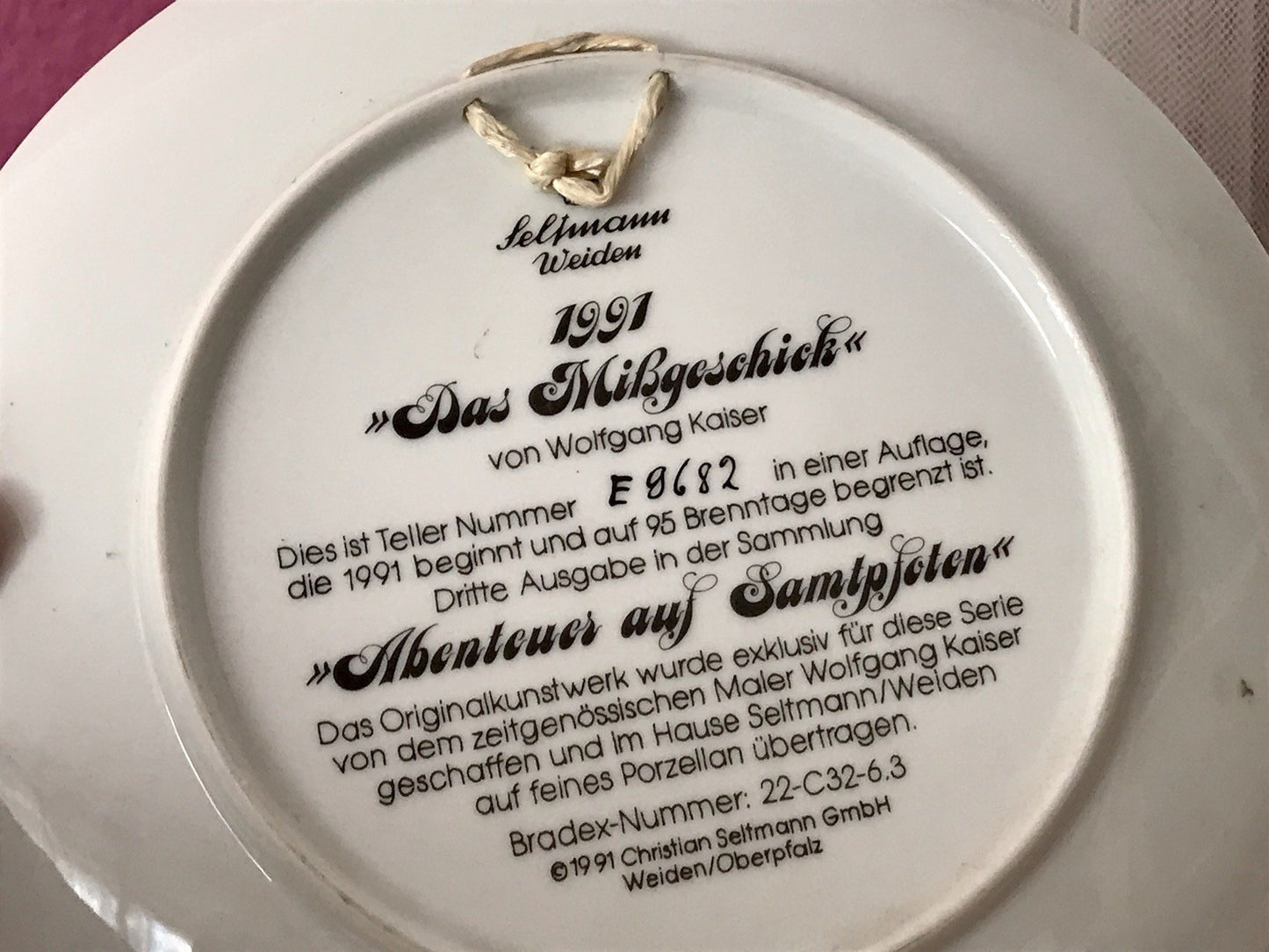 Porzellan Wandteller Zierschale Teller Seltmann Abenteuer auf Samtpfoten 1991
