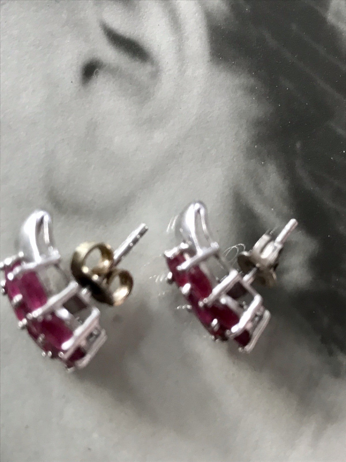 Vintage Ohrringe 925 Silber rubinrote Steine Rubine?