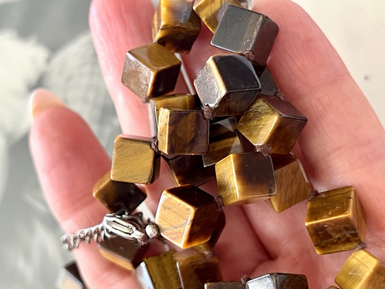 Vintage Halskette Damen Tigerauge Würfel- Perlen Kette geknotet