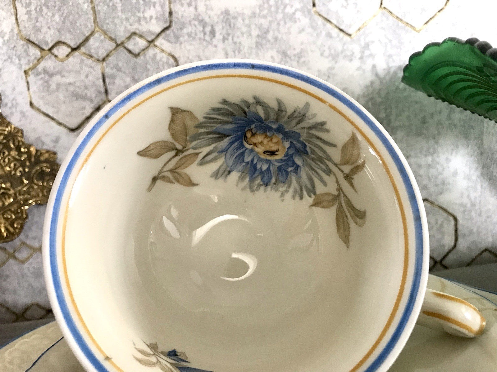 Antik Art Déco Porzellan 1 Kaffee-Gedeck Sammeltasse Distel? Motiv elfenbein