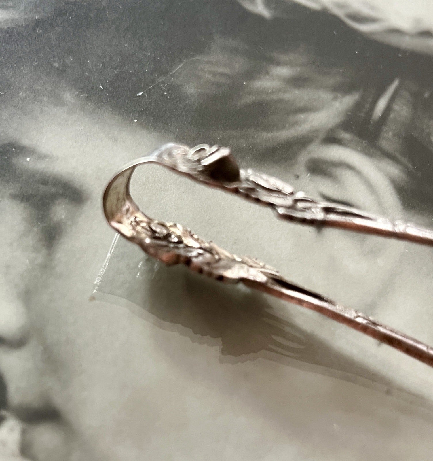 Antik? alt elegant 800 Silber Zuckerzange Hildesheimer Rose Hühnerbein-Greifer