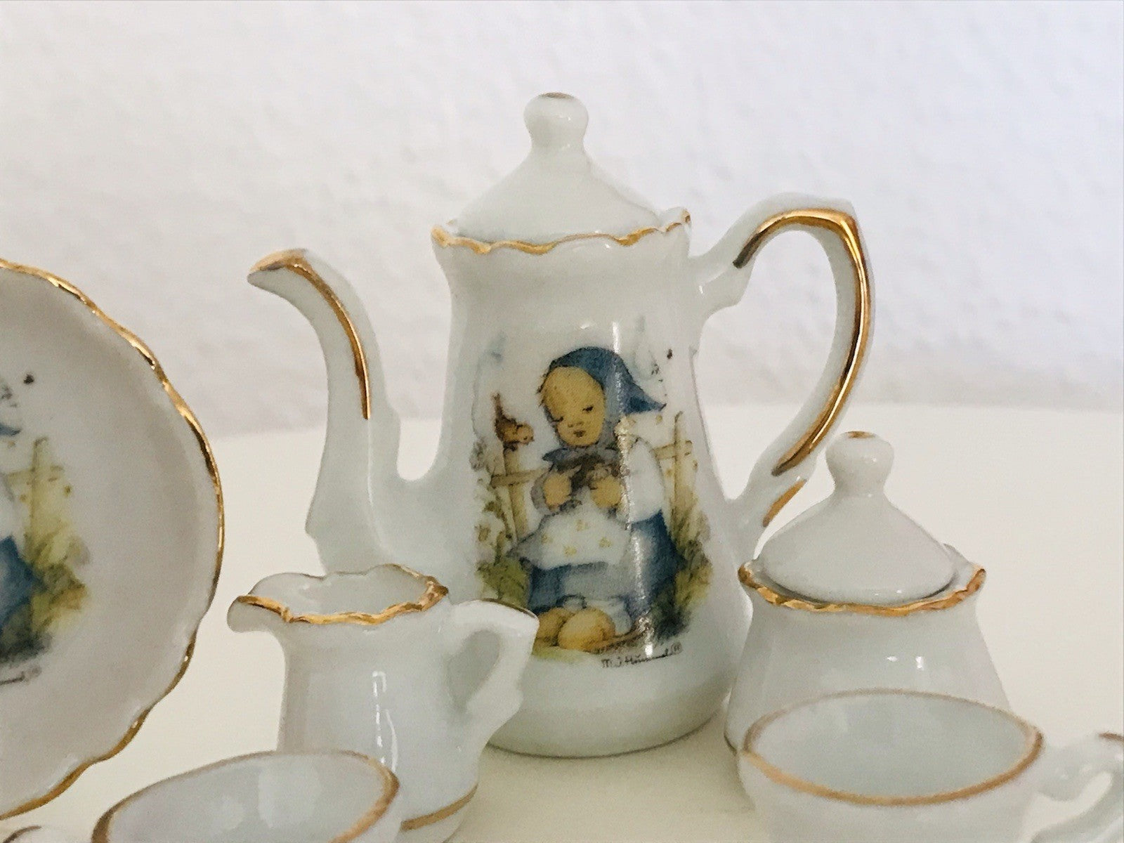 Puppenservice Porzellan Kaffeeservice Geschirr Miniatur Hummel Er liebt mich
