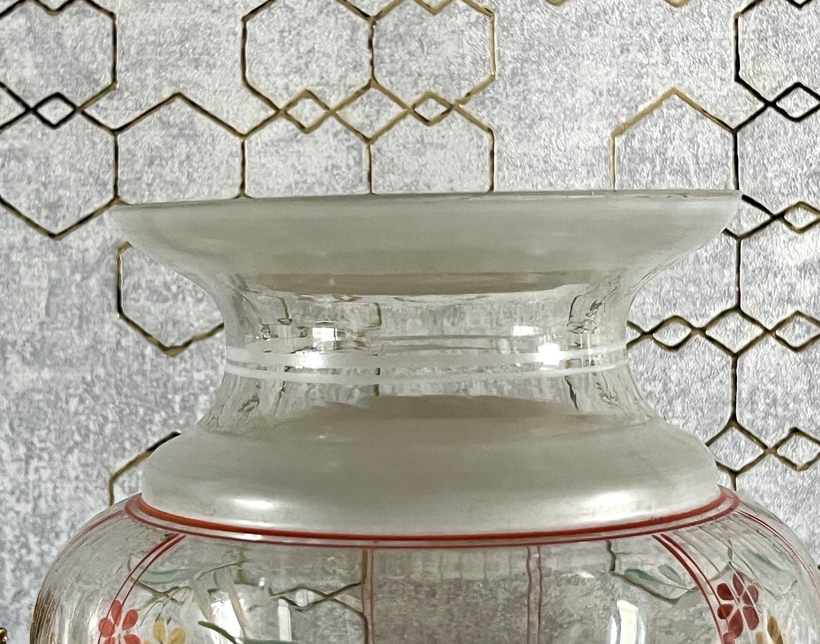 Antik GROẞ Vase Glasvase Art Déco teils satiniert bunte Malerei markant 1930er
