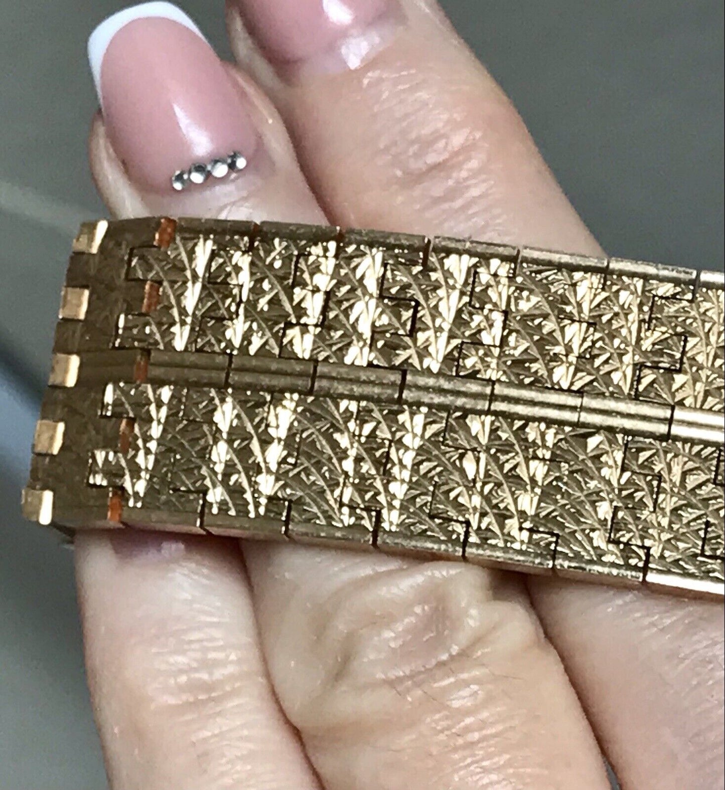 Vintage wunderschönes breites Teppicharmband Armband vergoldet
