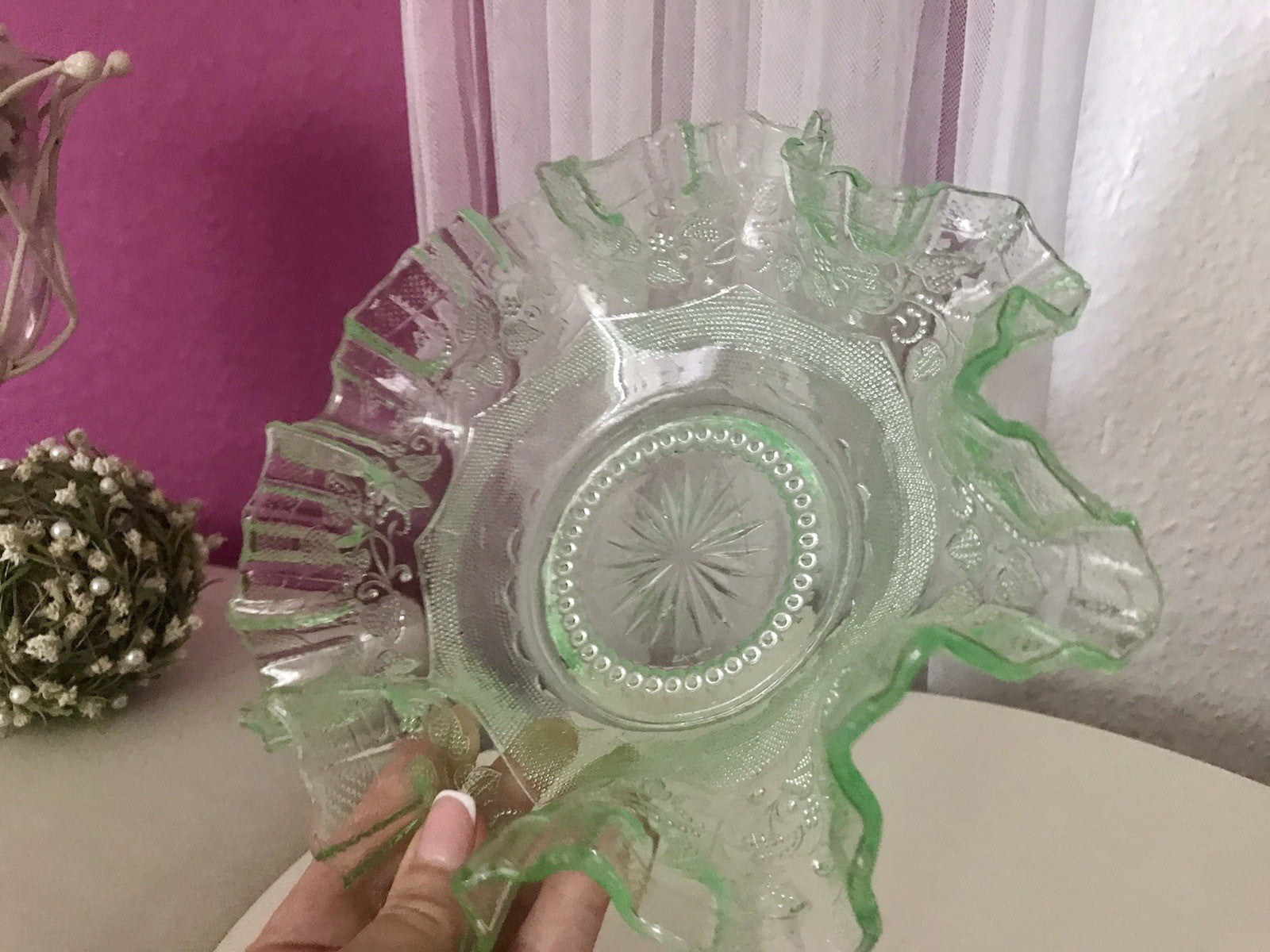 Antik Jugendstil Serviettenrand Pressglas Schale Glas Uranglas grün