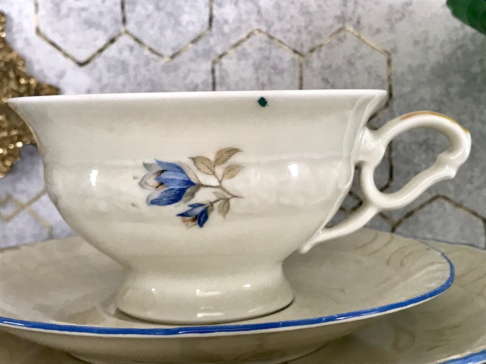Antik Art Déco Porzellan 1 Kaffee-Gedeck Sammeltasse Distel? Motiv elfenbein