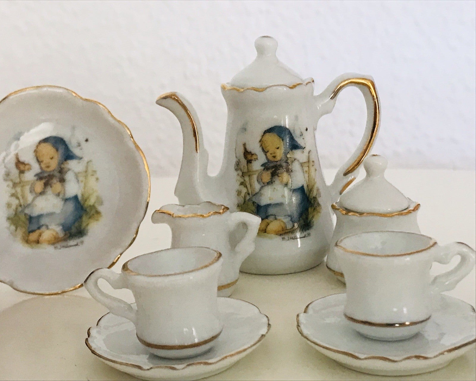 Puppenservice Porzellan Kaffeeservice Geschirr Miniatur Hummel Er liebt mich