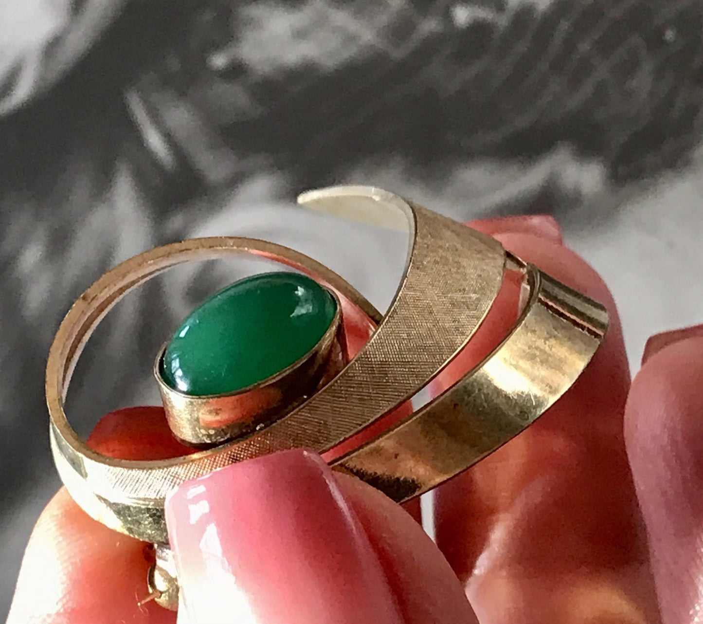 Vintage Edel Brosche Amerik. Doublè vergoldet Brosche grüner Stein