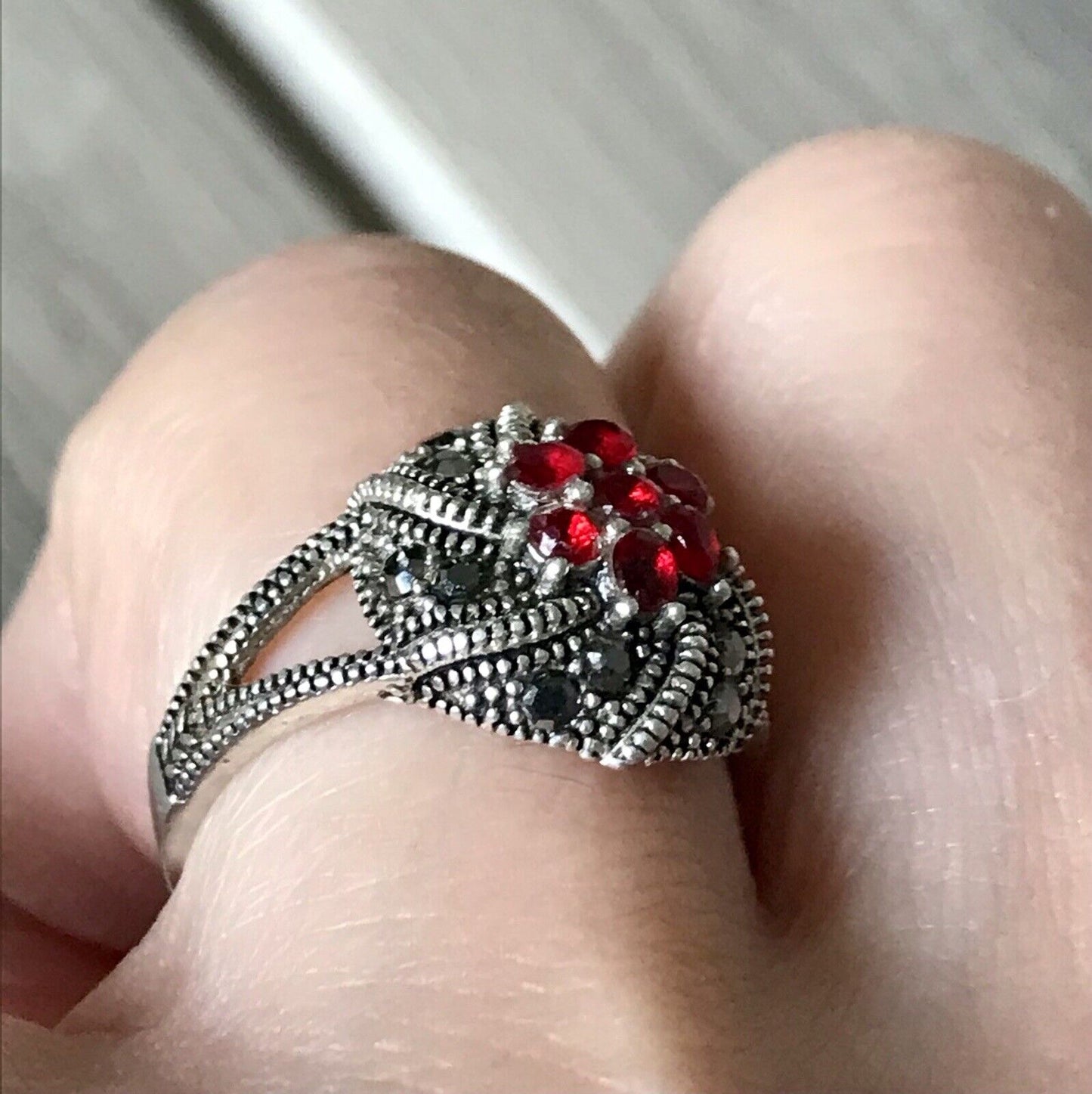 Alt antikisiert Damen Ring Silber 925 SUPER rote Steine Markasite Gr.55