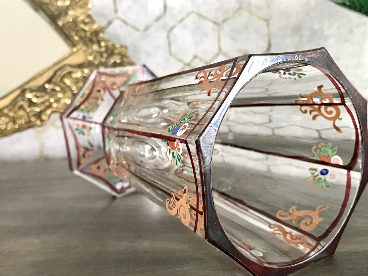Antikisiert Replik Böhmisch Biedermeier Email-Malerei Glas Fußbecher bemalt