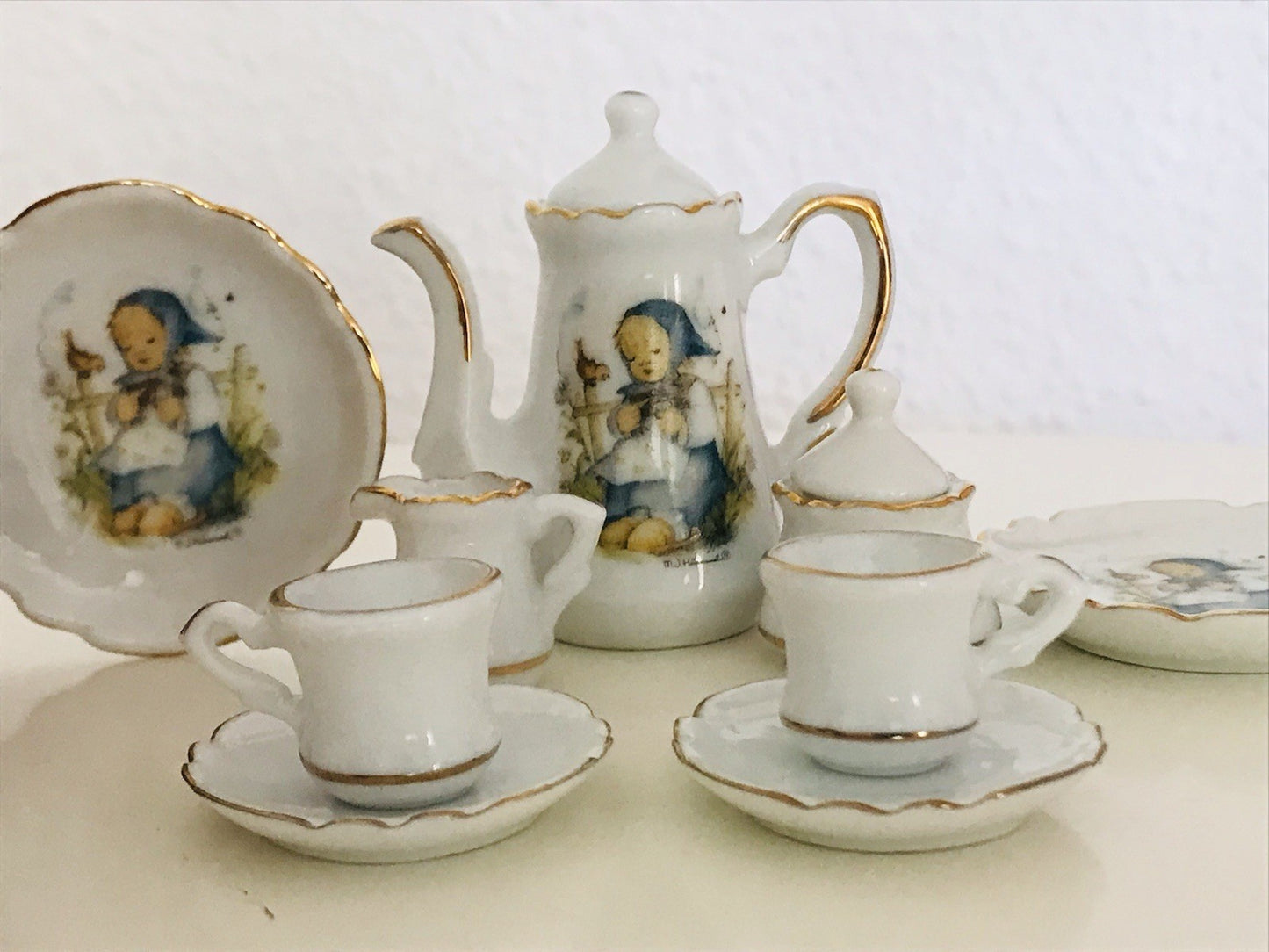 Puppenservice Porzellan Kaffeeservice Geschirr Miniatur Hummel Er liebt mich