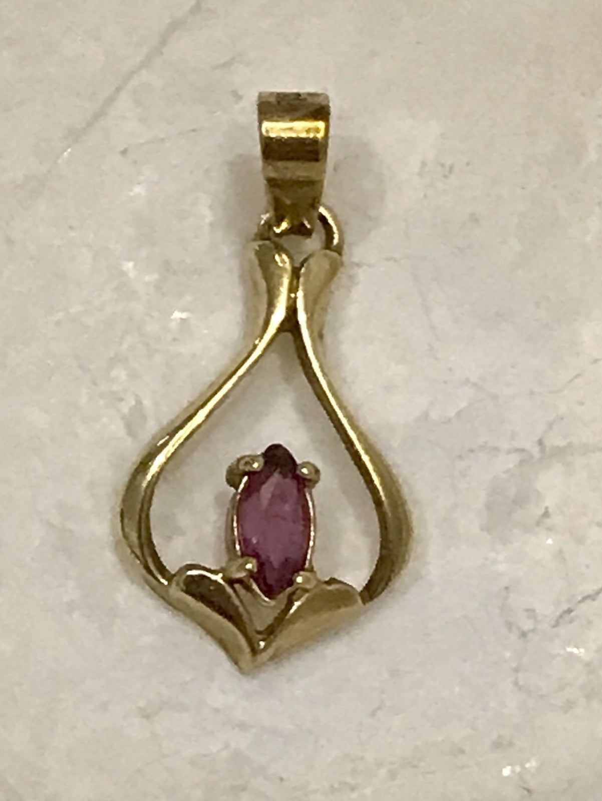 Vintage Designer kleiner Anhänger lila Stein Amethyst? Amerik. Doublè vergoldet