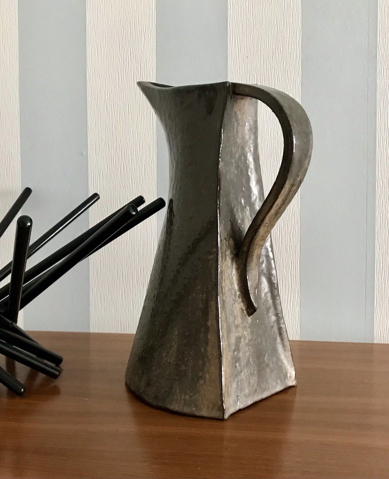 Vintage Designer Krug Kanne Steinzeug Studio Keramik signiert AH Kunstvoll