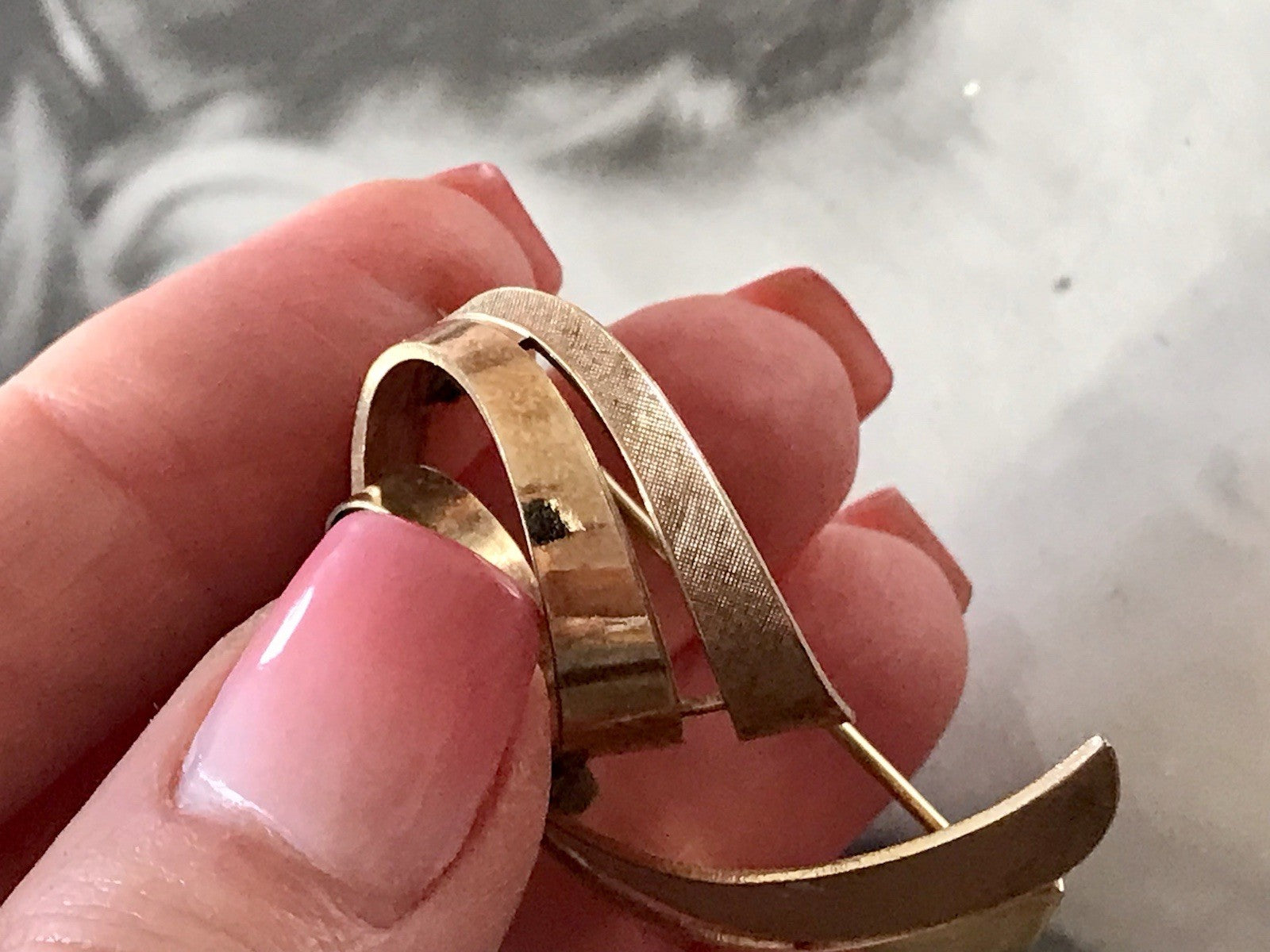 Vintage Edel Brosche Amerik. Doublè vergoldet Brosche grüner Stein