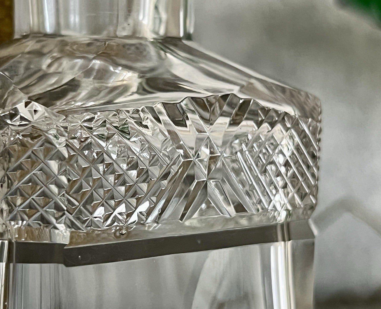Antik Baccarat 1x Flakon Parfüm kleine Glaskaraffe Schnitt Bleikristall