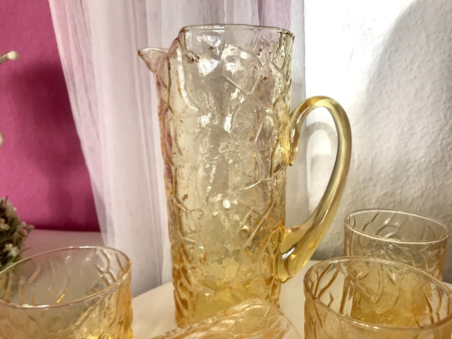 Vintage Designer 60er 70er Krug Kanne Karaffe 5 Becher gelb Glas Reptil Struktur