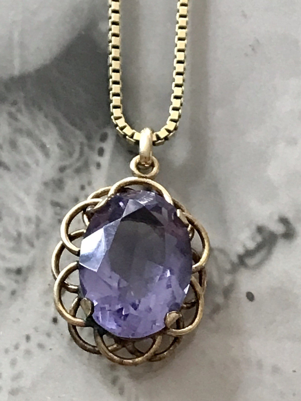 Alt Vintage Edel Kette & Anhänger lila Stein Amethyst? vergoldet Amerik. Doublè