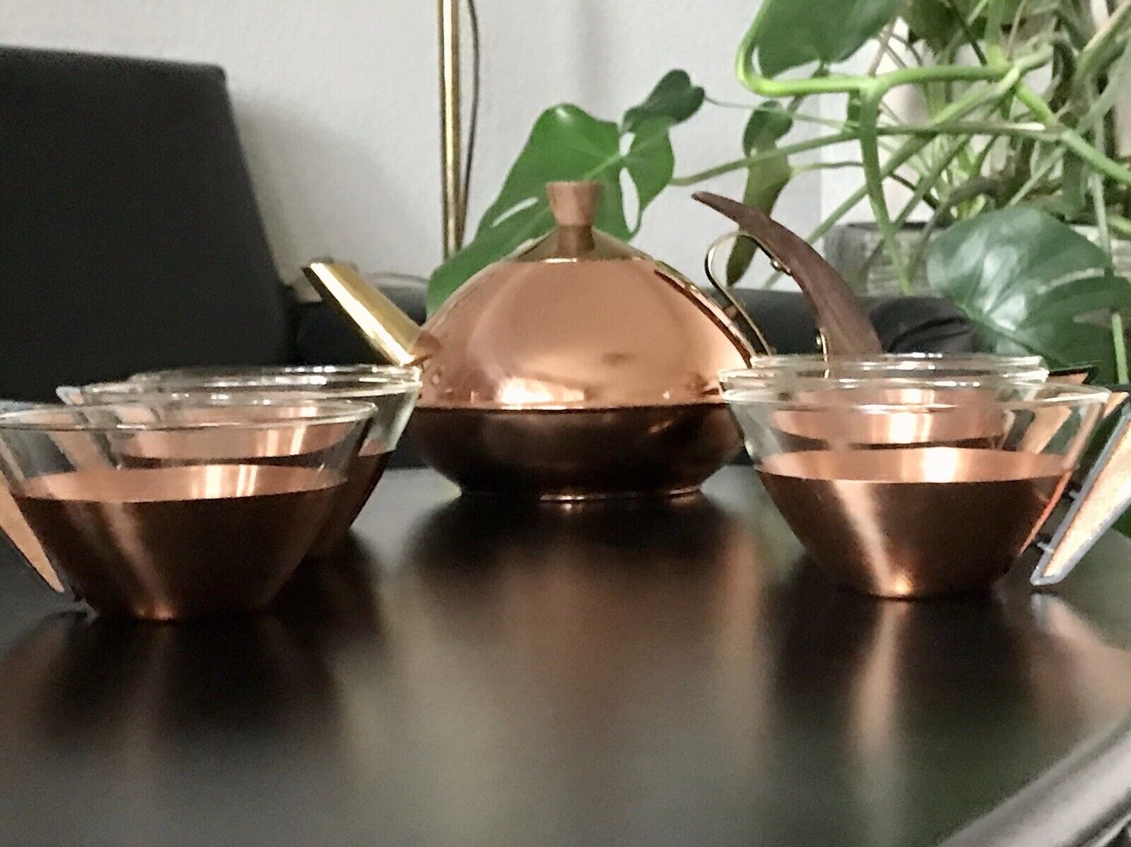 Vintage 60er 6x Teeglashalter mit Glaseinsätzen & Kanne Kupfer Teak