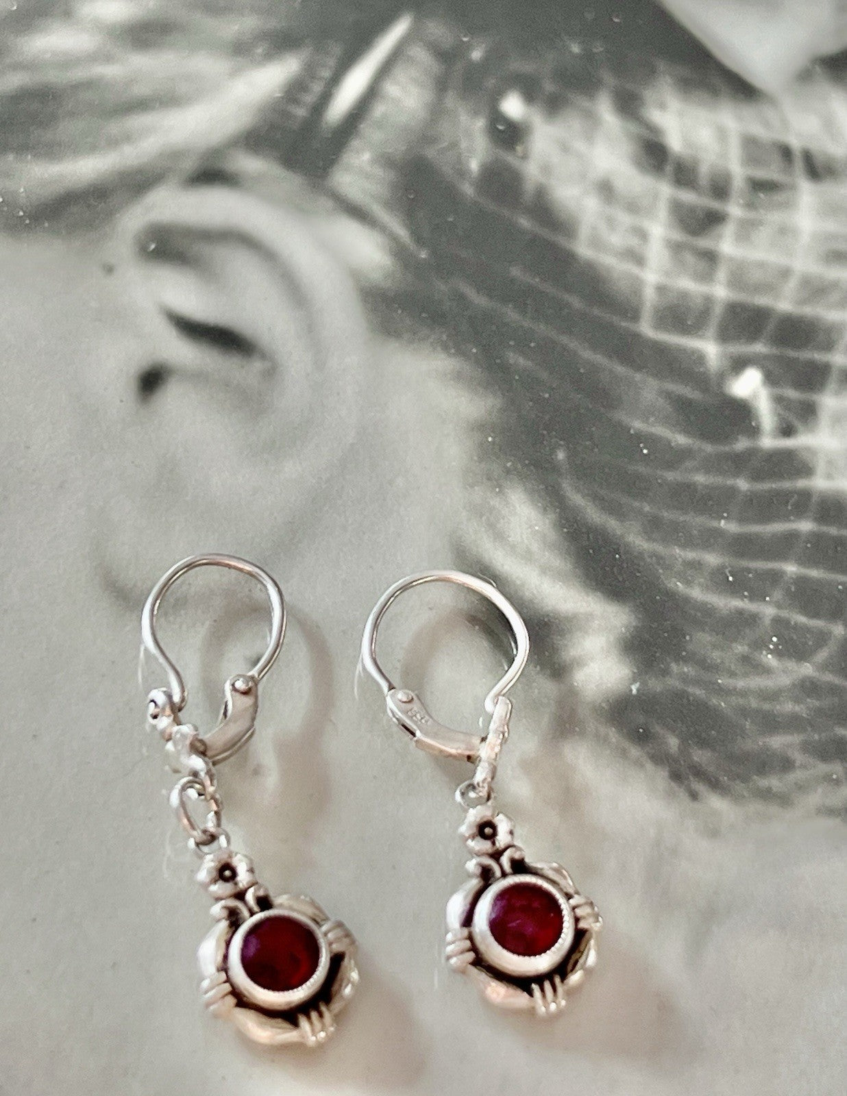 Antik Art Déco Edel Ohrhänger Ohrringe DAMEN Silber 800 rote Steine