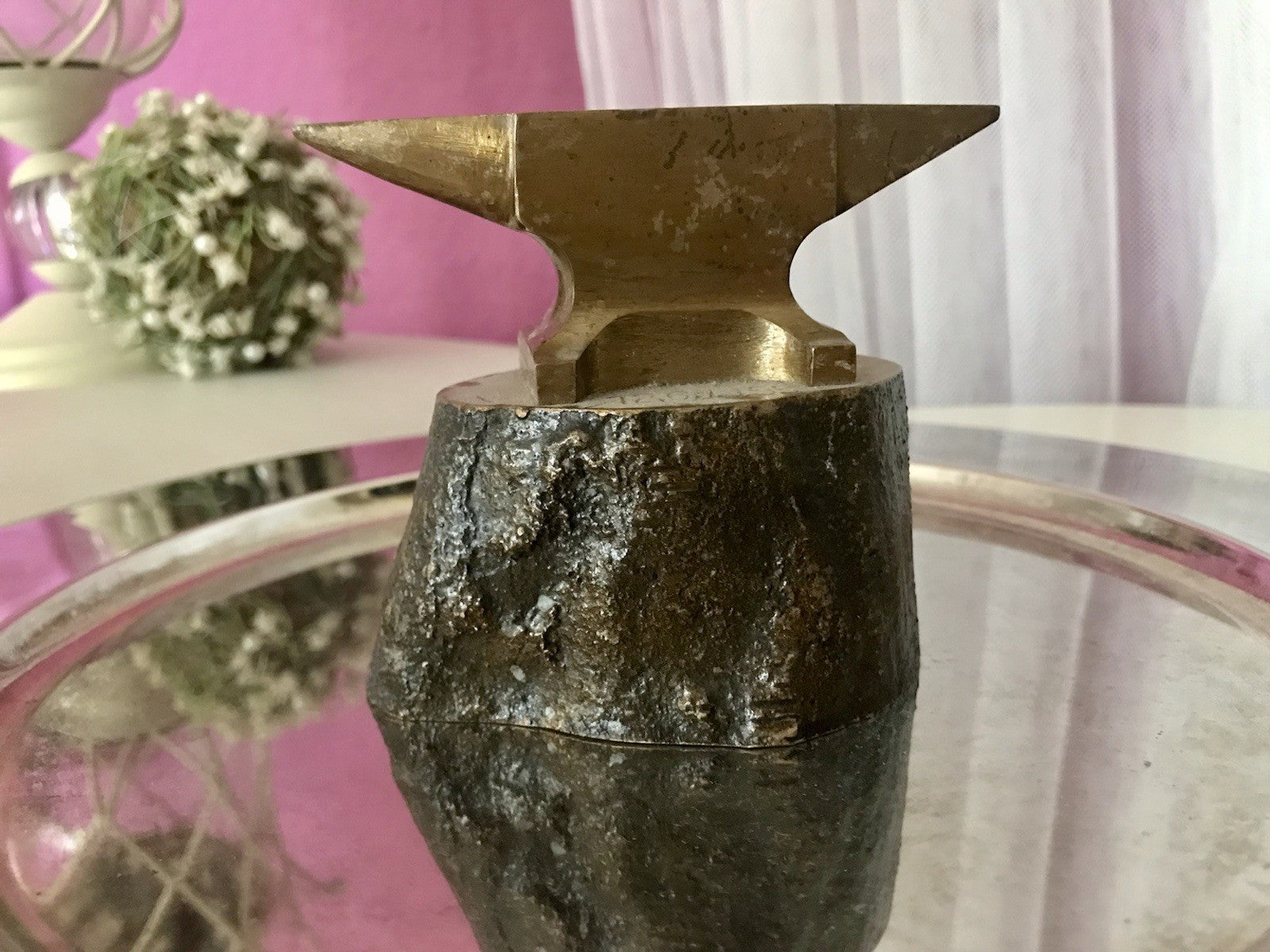Vintage Mini Amboss Siemag Goldschmied Uhrmacher auf Sockel Brutalist Siegen