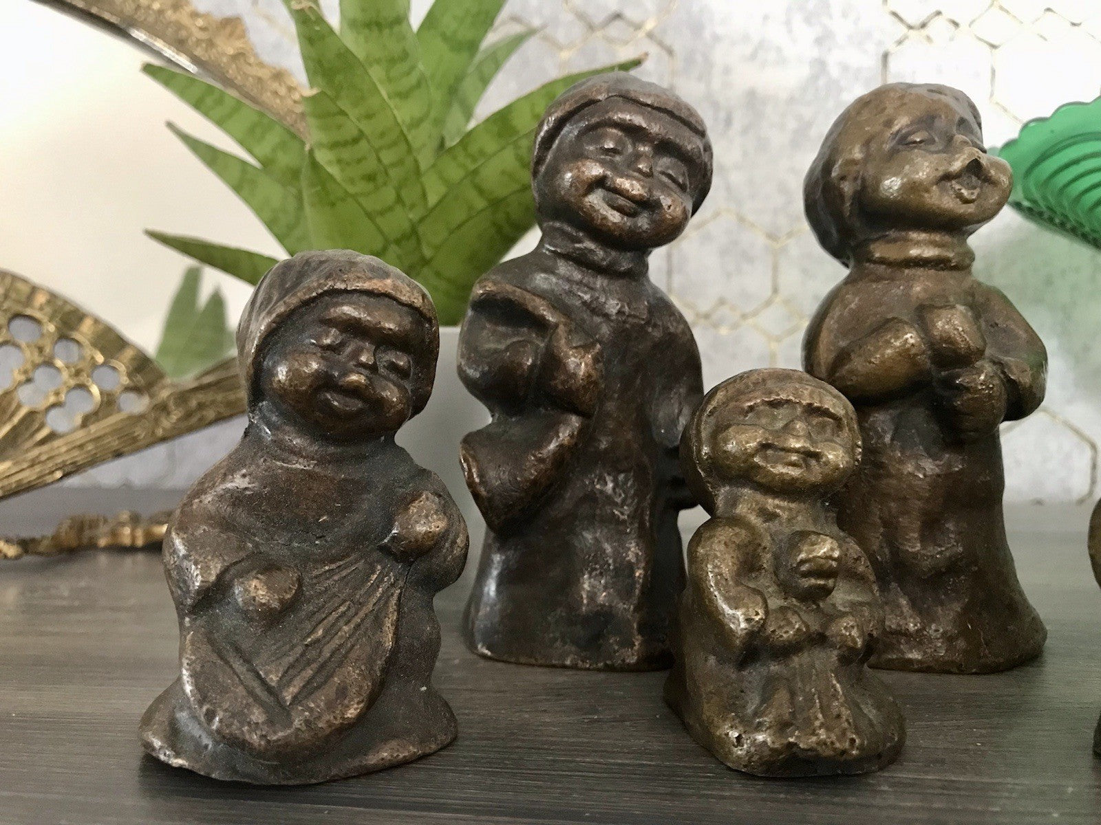 6x Vintage Bronze Figur Kinder Skulpturen Limpke u.a. Mädchen mit Puppe SCHÖN!