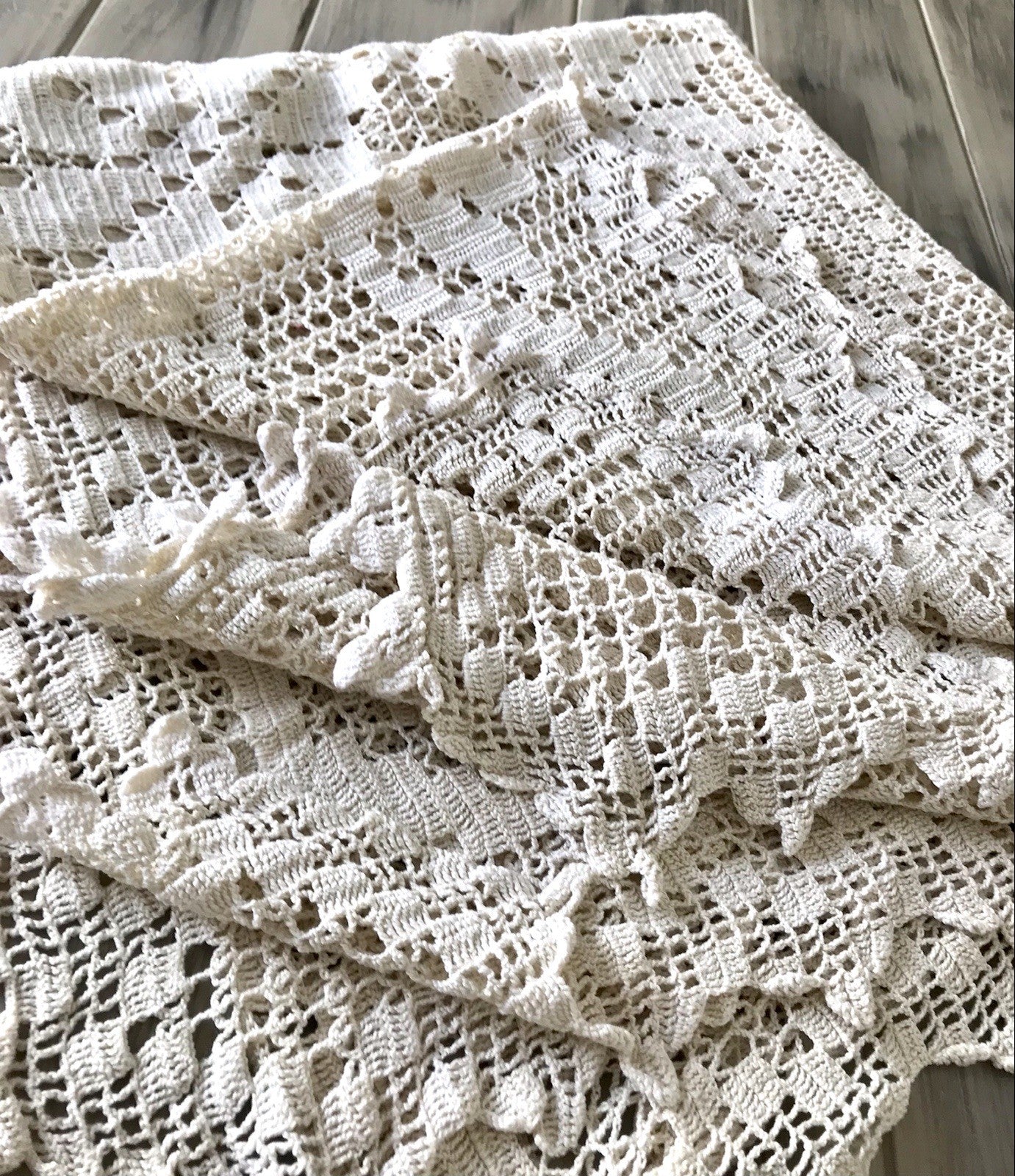 Antik Häkelspitze Tischdecke gehäkelt Creme Baumwolle Spitze Landhaus 170x145