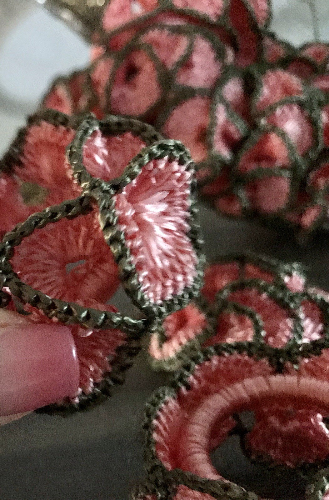 Alt Vintage 17 Serviettenringe rosa & grau  gehäkelt 50er-70er Jahre Kunstbast