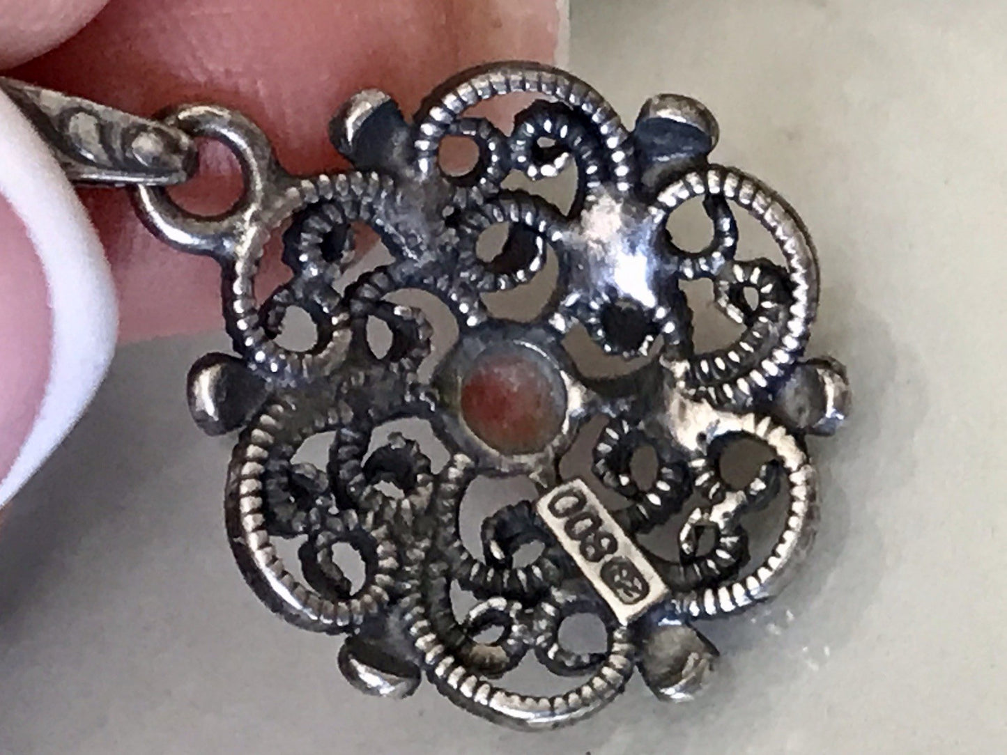 Antik Jugendstil Art Déco Anhänger 800 Silber filigran Koralle?