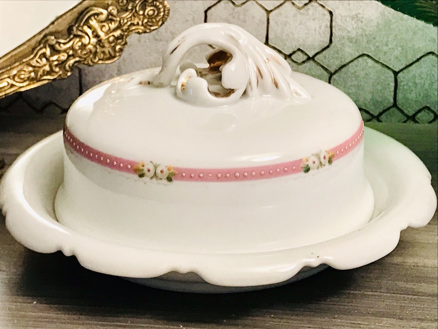 Antik Biedermeier Porzellan Butterdose Dose Handbemalung weiß rosa gold